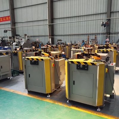 Heavy Duty Hydrauic Type Windows Profile Corner Combining Machine For pucnhing Aluminum Corner
