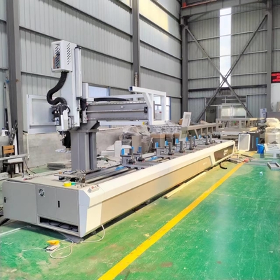 Aluminum CNC work center with 4 controlled axes for window door machinery