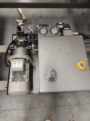 Cnc Aluminum Window Crimping Machine / Corner Crimping Machine For Aluminium Profiles