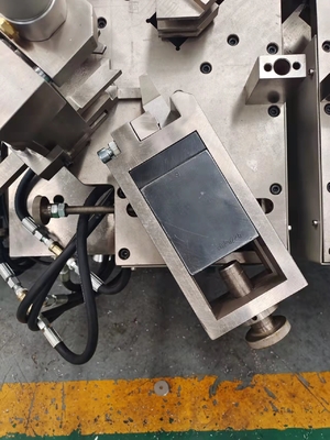 Cnc Aluminum Window Crimping Machine / Corner Crimping Machine For Aluminium Profiles