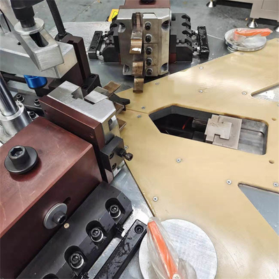 Synchronous Aluminum Window Corner Crimping Machine  Lifting Type